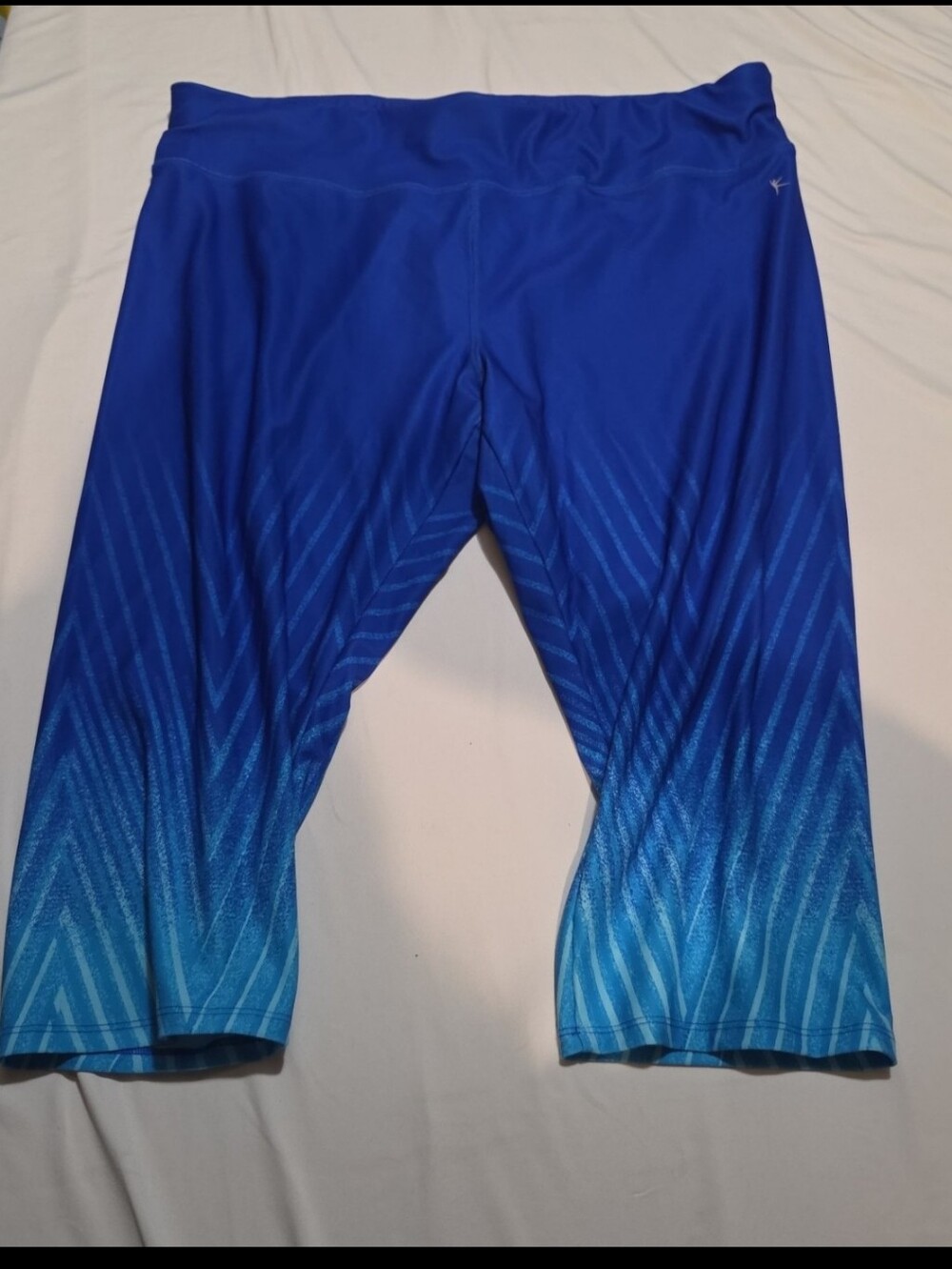 Danskin Women's 2X blue athletic capri leggings #05